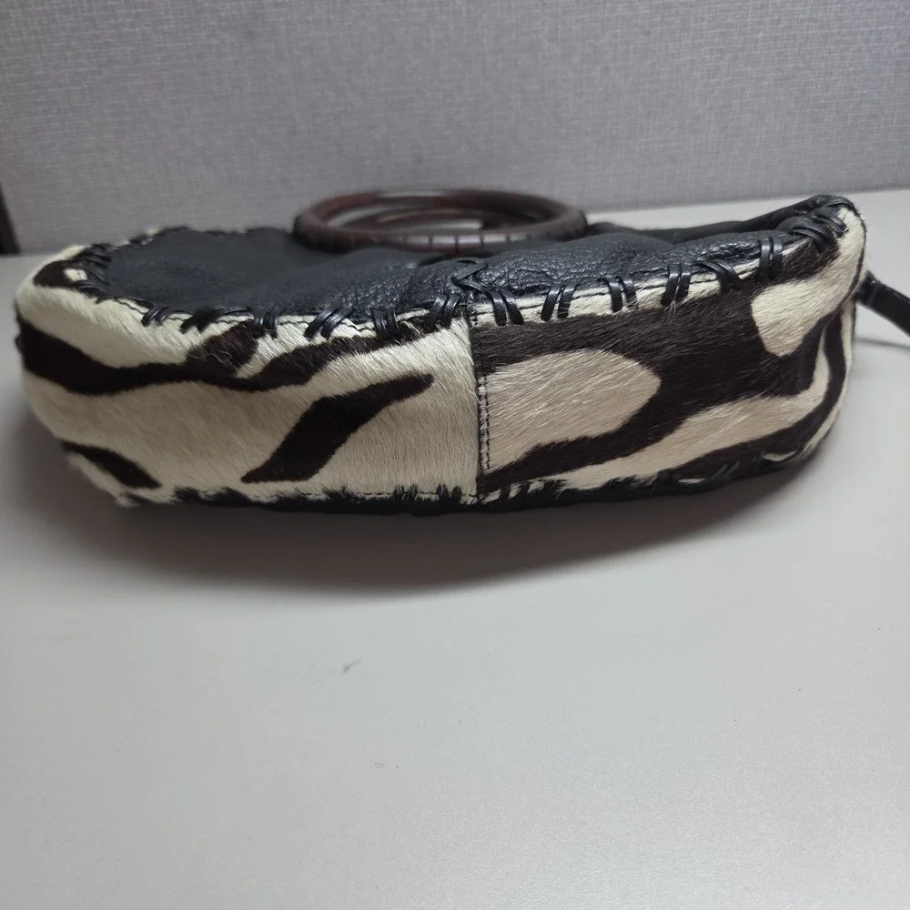 Vtg Vanessa Zebra Print calfhair & pebbled leather Hobo Handbag Wood Handle